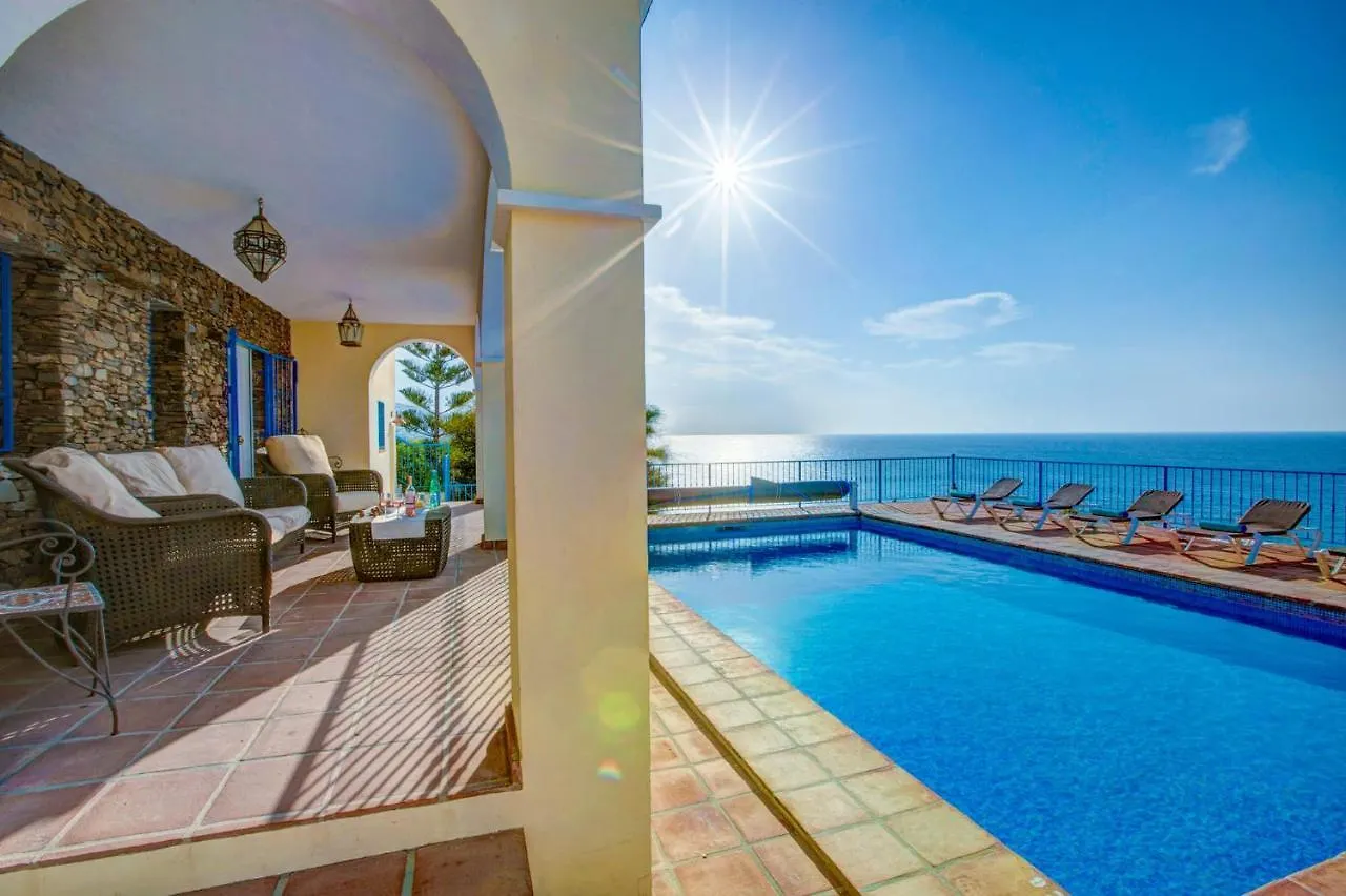 Villa Ladera Mar By Villa Plus Nerja İspanya